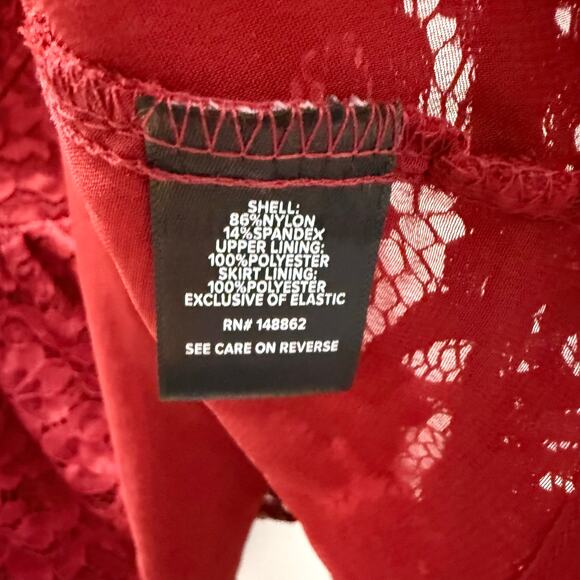 Torrid Women's Dark Red Babydoll Lace Puff Sleeve Top Size 0 L 12 - Picture 6 of 7